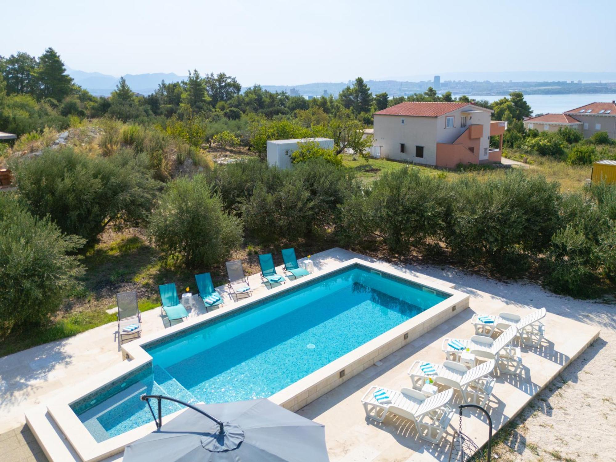 Casa Felice Apartments-Holiday Home Kaštela المظهر الخارجي الصورة