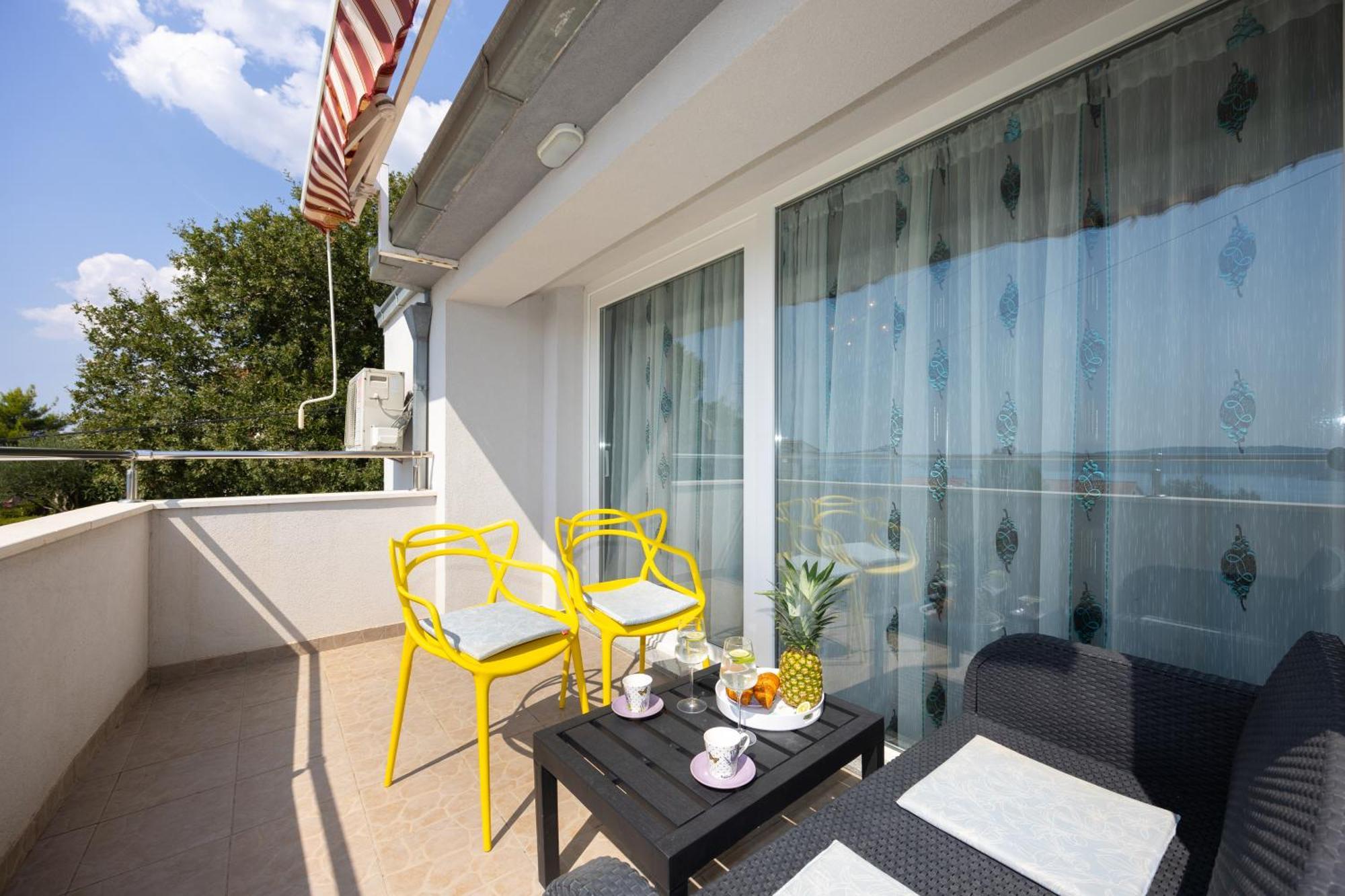 Casa Felice Apartments-Holiday Home Kaštela المظهر الخارجي الصورة