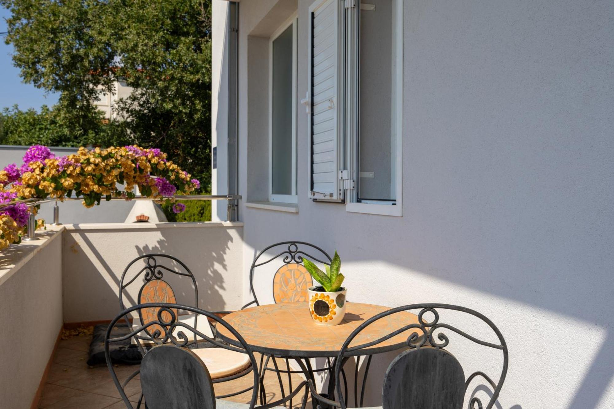 Casa Felice Apartments-Holiday Home Kaštela المظهر الخارجي الصورة