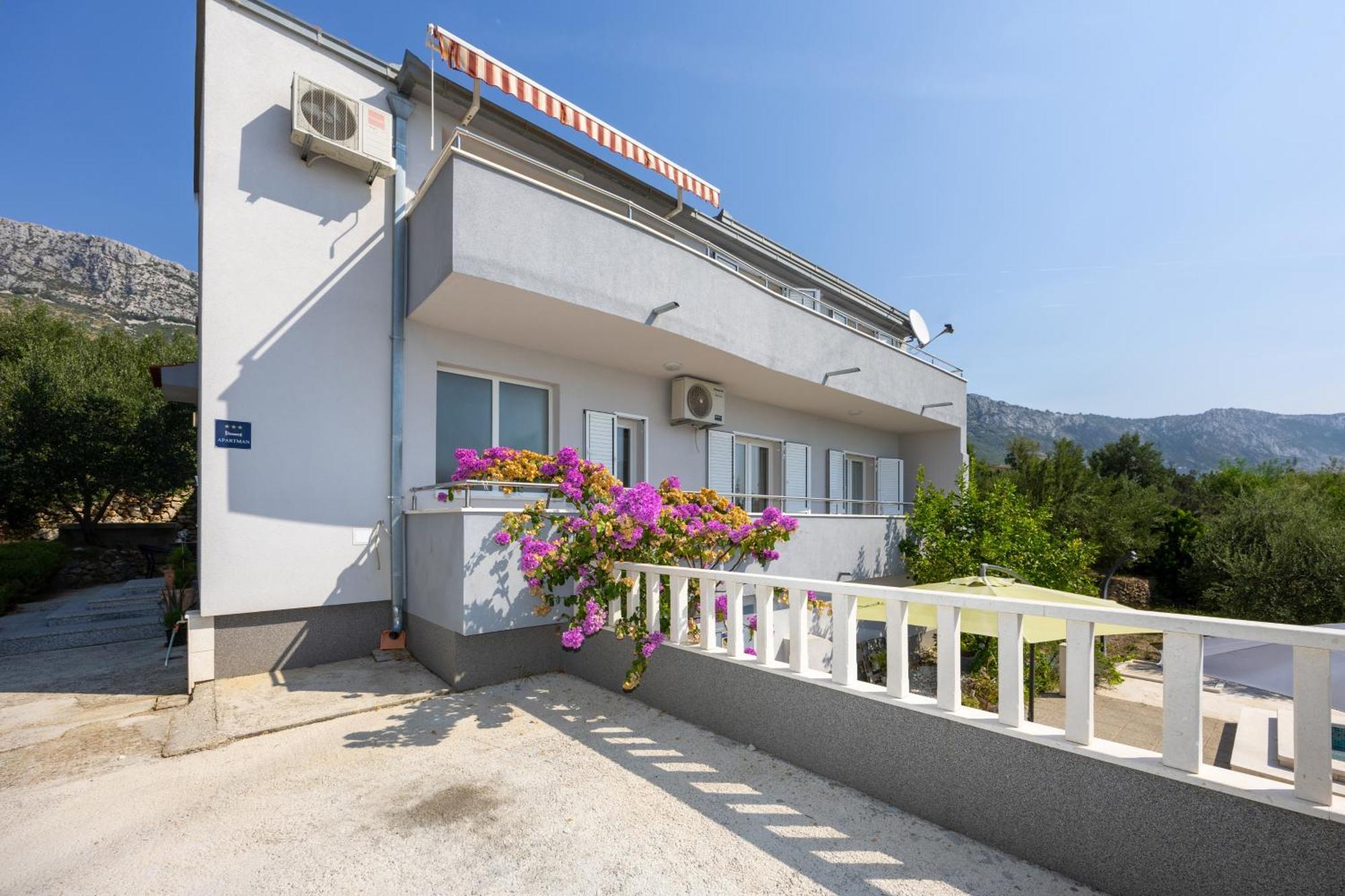 Casa Felice Apartments-Holiday Home Kaštela المظهر الخارجي الصورة