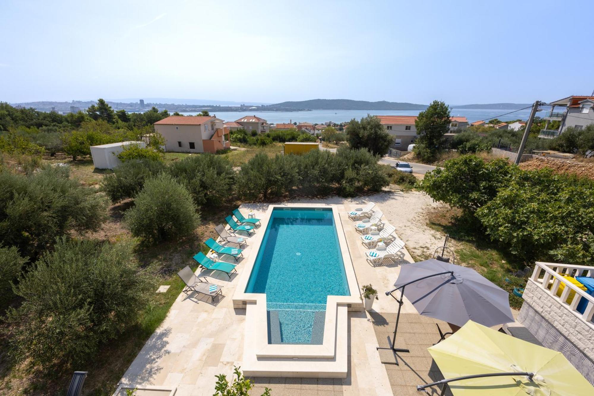 Casa Felice Apartments-Holiday Home Kaštela المظهر الخارجي الصورة
