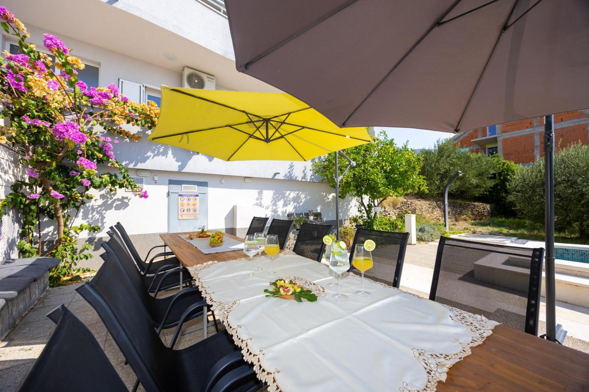 Casa Felice Apartments-Holiday Home Kaštela المظهر الخارجي الصورة