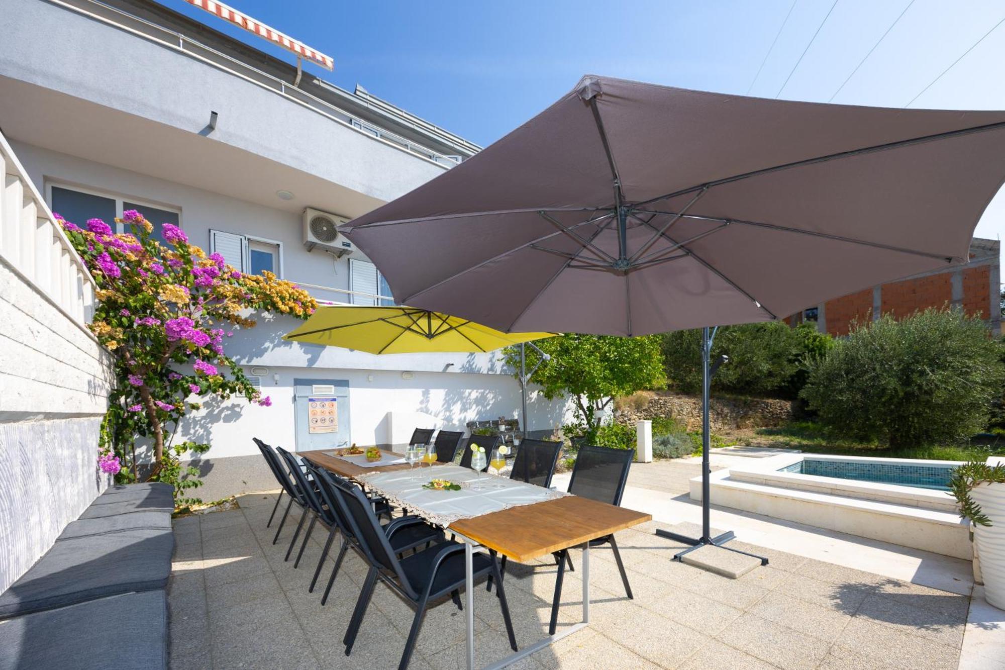 Casa Felice Apartments-Holiday Home Kaštela المظهر الخارجي الصورة