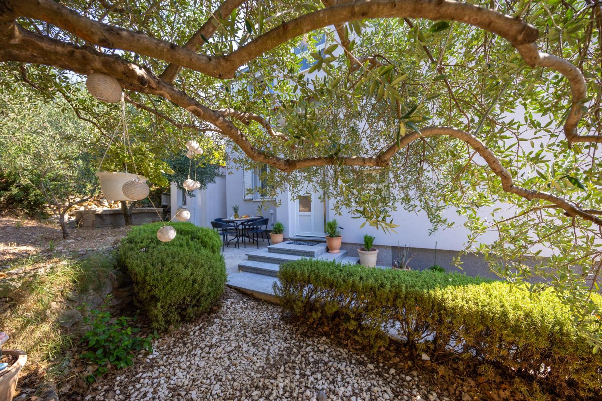 Casa Felice Apartments-Holiday Home Kaštela المظهر الخارجي الصورة