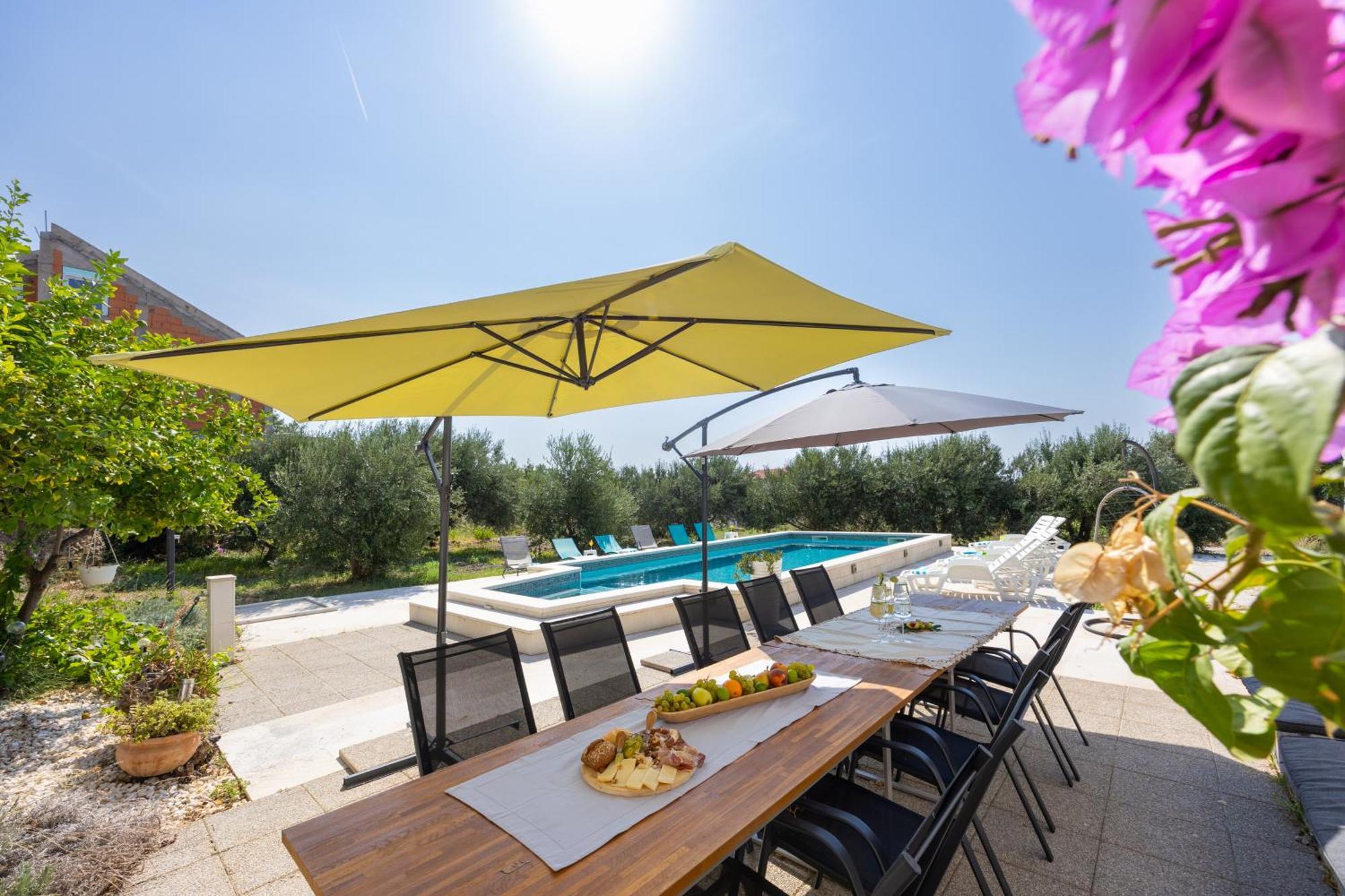 Casa Felice Apartments-Holiday Home Kaštela المظهر الخارجي الصورة